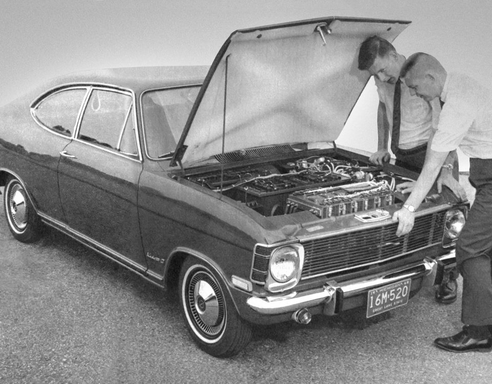 Opel: mehr als 5 Jahrzehnte Erfahrung bei Stromern