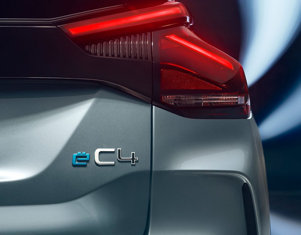 Citroën ë-C4: Erste Bilder der neuen Elektro-Kompaktlimousine