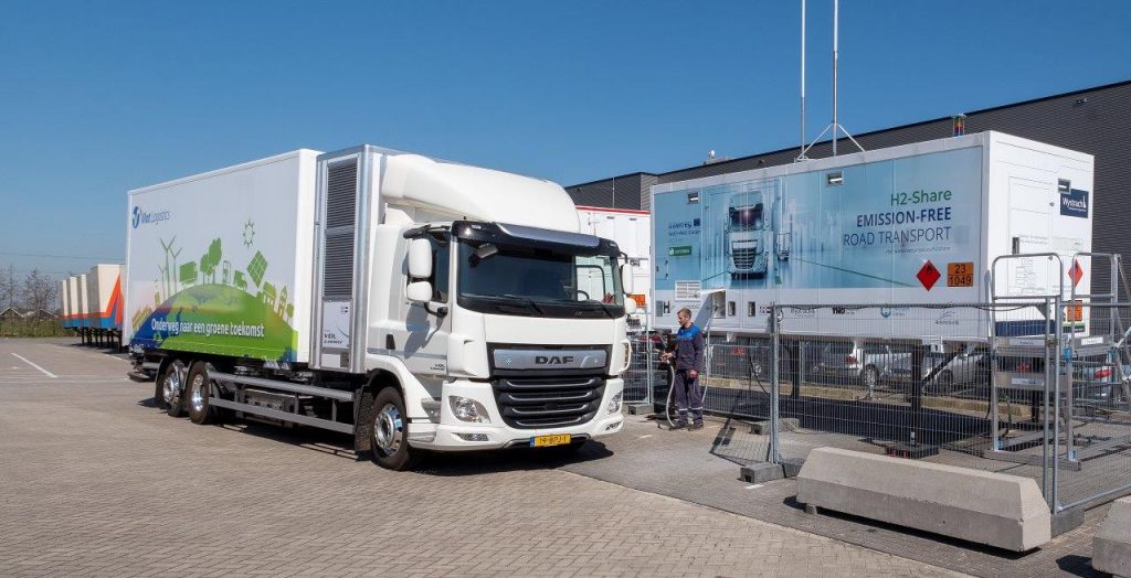 Dienstag Kompakt: Dieselgenerator für Ladestation, mobile Wasserstofftankstelle, Grüne wollen Staatshilfen für Zulieferer, Aus für Verbrenner
